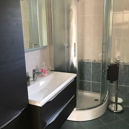 Daisy Semesterbostad Tar-Vabriga