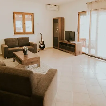 Daisy Semesterbostad